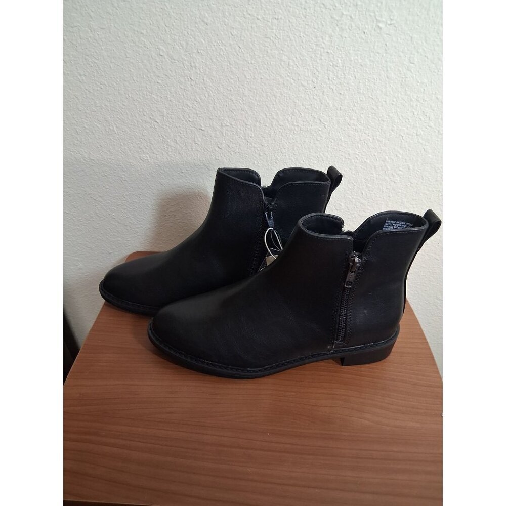 NWT Universal Thread Ankle Boots Memory Foam Fashion Black Sz 7 MSRP $34.99
